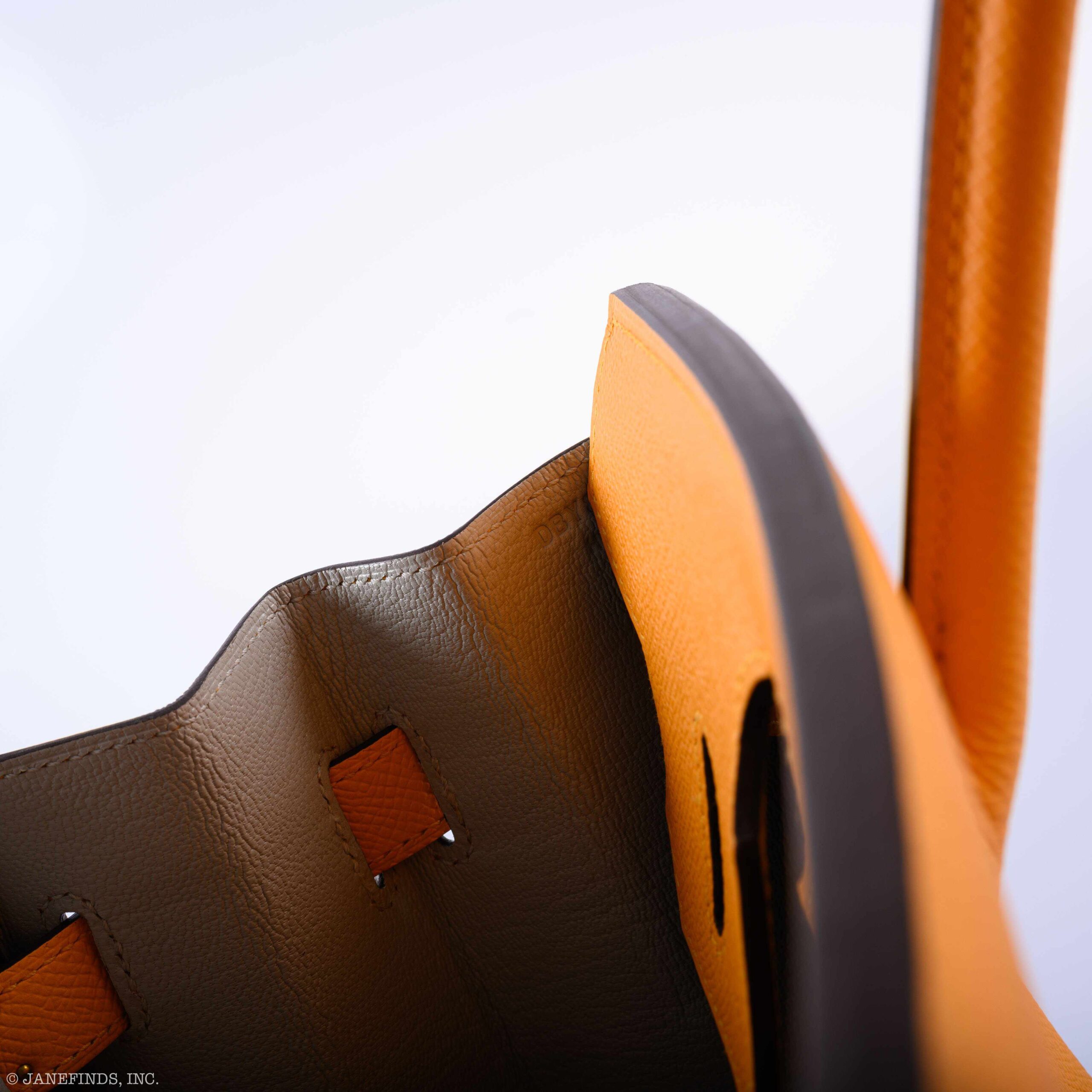 Hermès Birkin 30 - Elegant Jaune d'Or & Gris Mouette with Palladium Hardware 4 Hermès Birkin 30 - Elegant Jaune d'Or & Gris Mouette with Palladium Hardware - Image 4