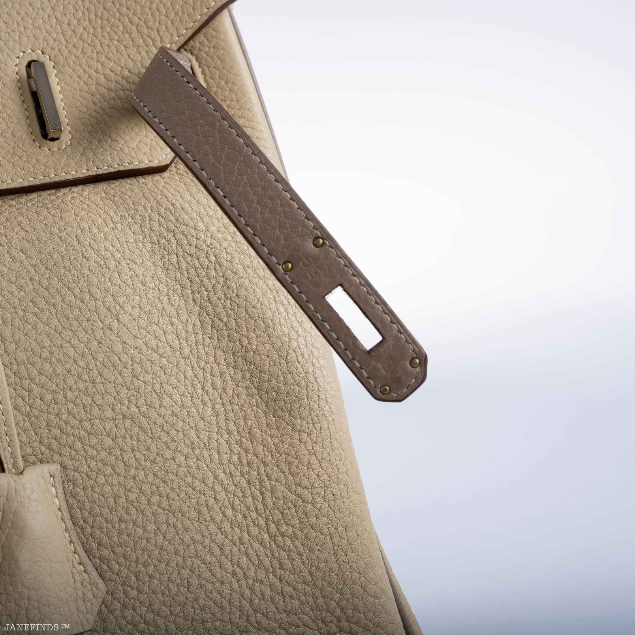 Hermès HSS Birkin 35: Parchemin & Etoupe Epsom, Palladium Hardware 6 Hermès HSS Birkin 35: Parchemin & Etoupe Epsom, Palladium Hardware - Image 6