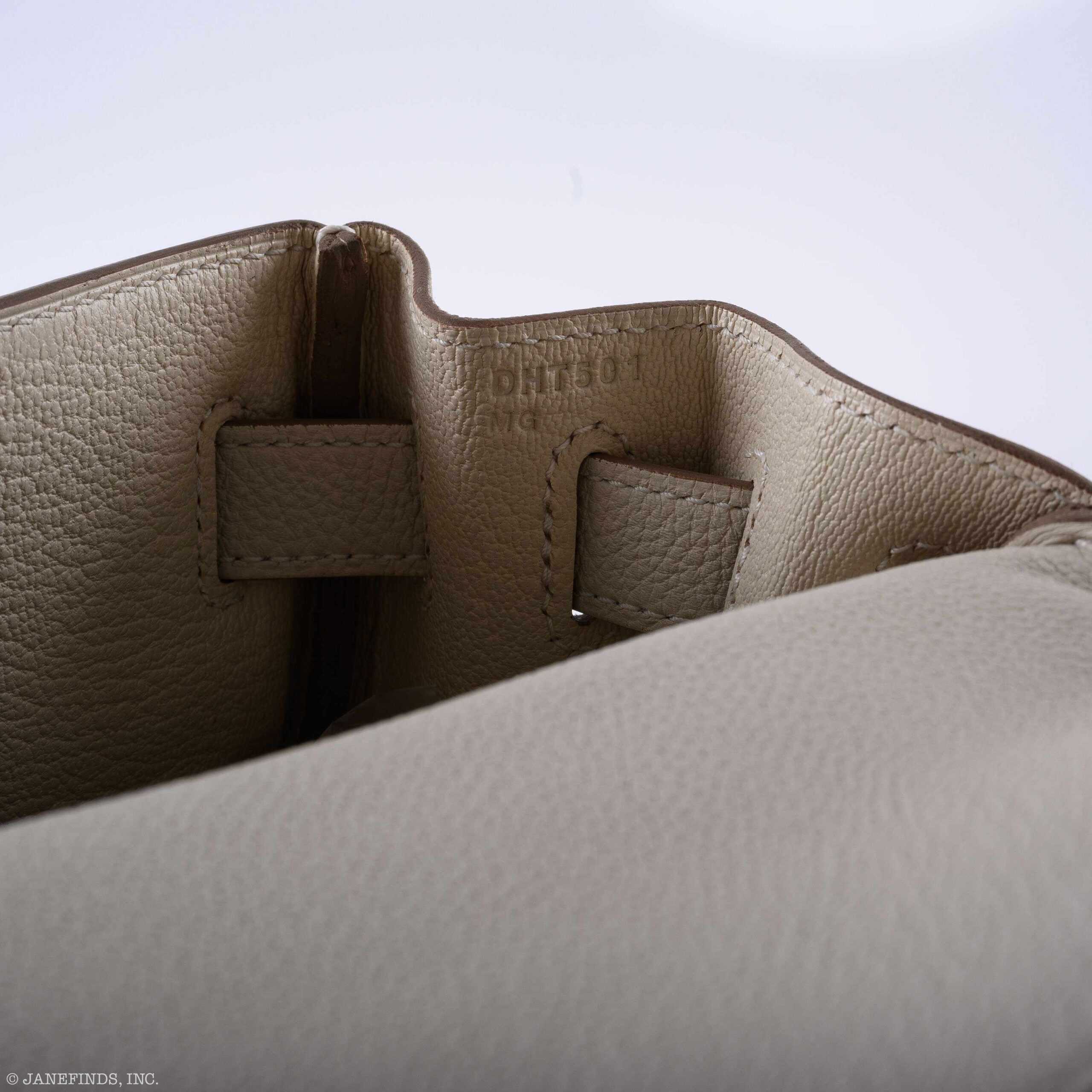 Hermès Kelly 28 HSS Beton & Multicolor Togo | Equestrian Style Bag 6 Hermès Kelly 28 HSS Beton & Multicolor Togo | Equestrian Style Bag - Image 6