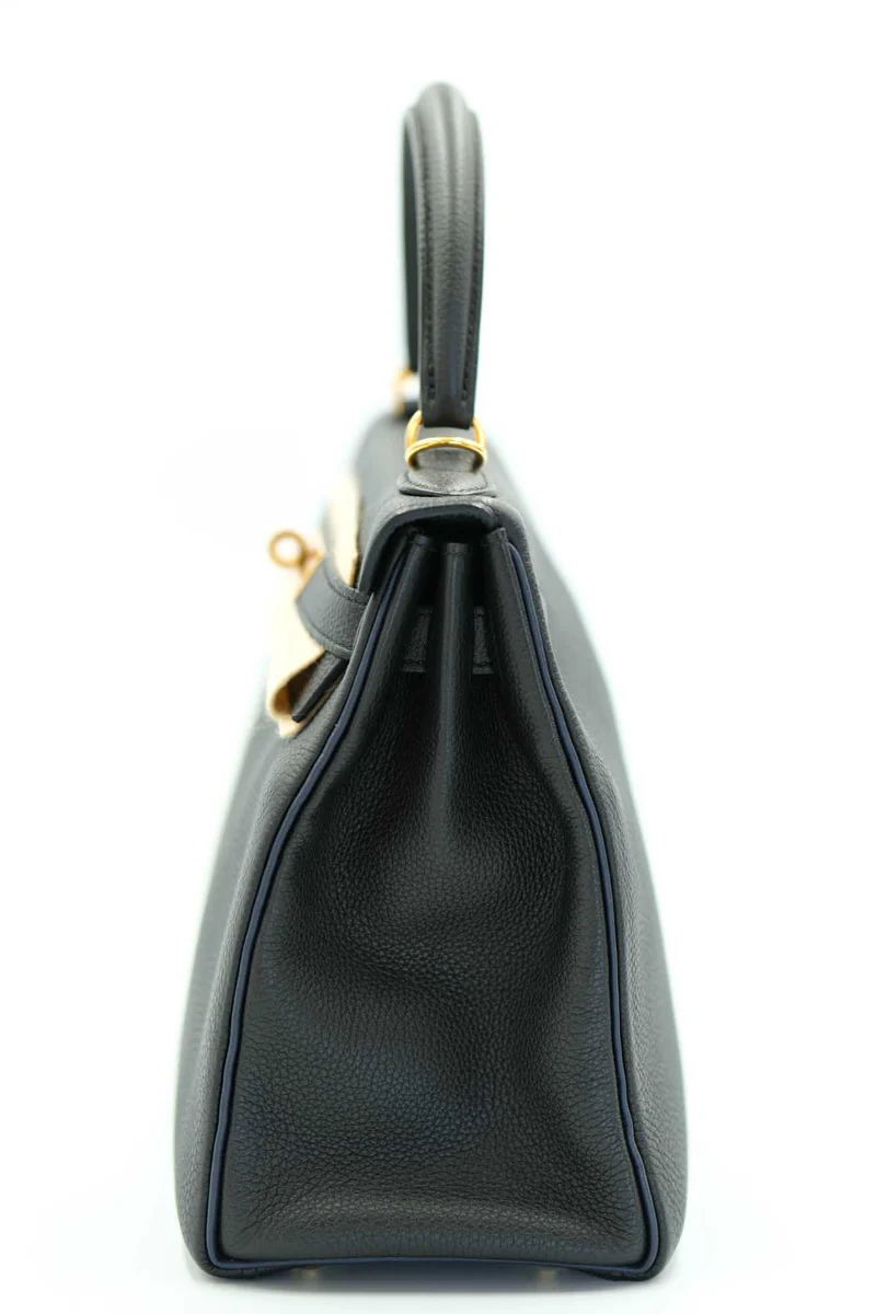 Hermès Kelly 28 HSS Black Togo Blue Piping Gold Hardware - Luxury Elegance 2 Hermès Kelly 28 HSS Black Togo Blue Piping Gold Hardware - Luxury Elegance - Image 2