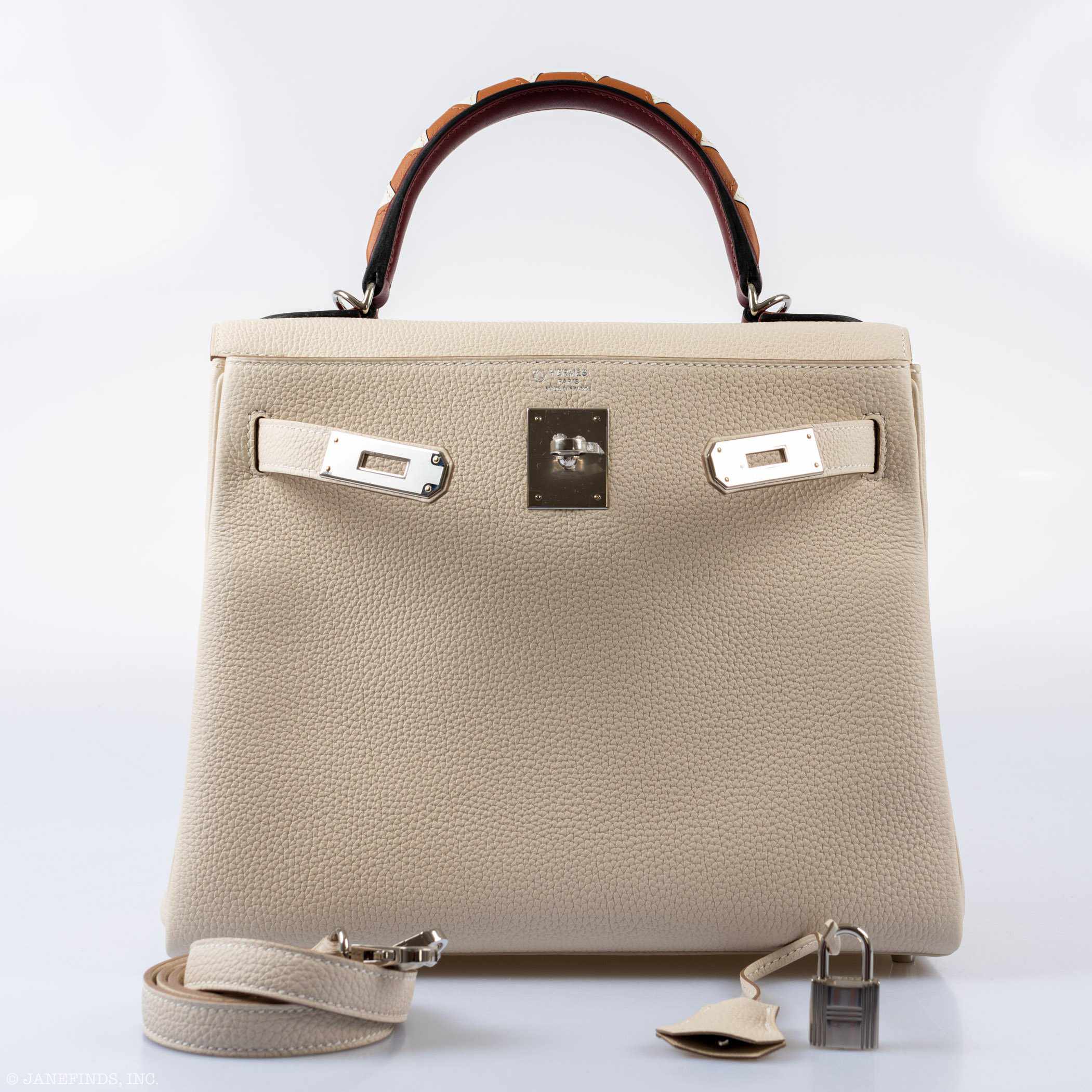 Hermès Kelly 28 HSS Craie Togo - Elegant Palladium Hardware 4 Hermès Kelly 28 HSS Craie Togo - Elegant Palladium Hardware - Image 4