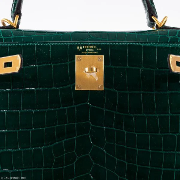 Hermès Kelly 28 Sellier: Emerald Crocodile, Brushed Gold Hardware 5 Hermès Kelly 28 Sellier: Emerald Crocodile, Brushed Gold Hardware - Image 5