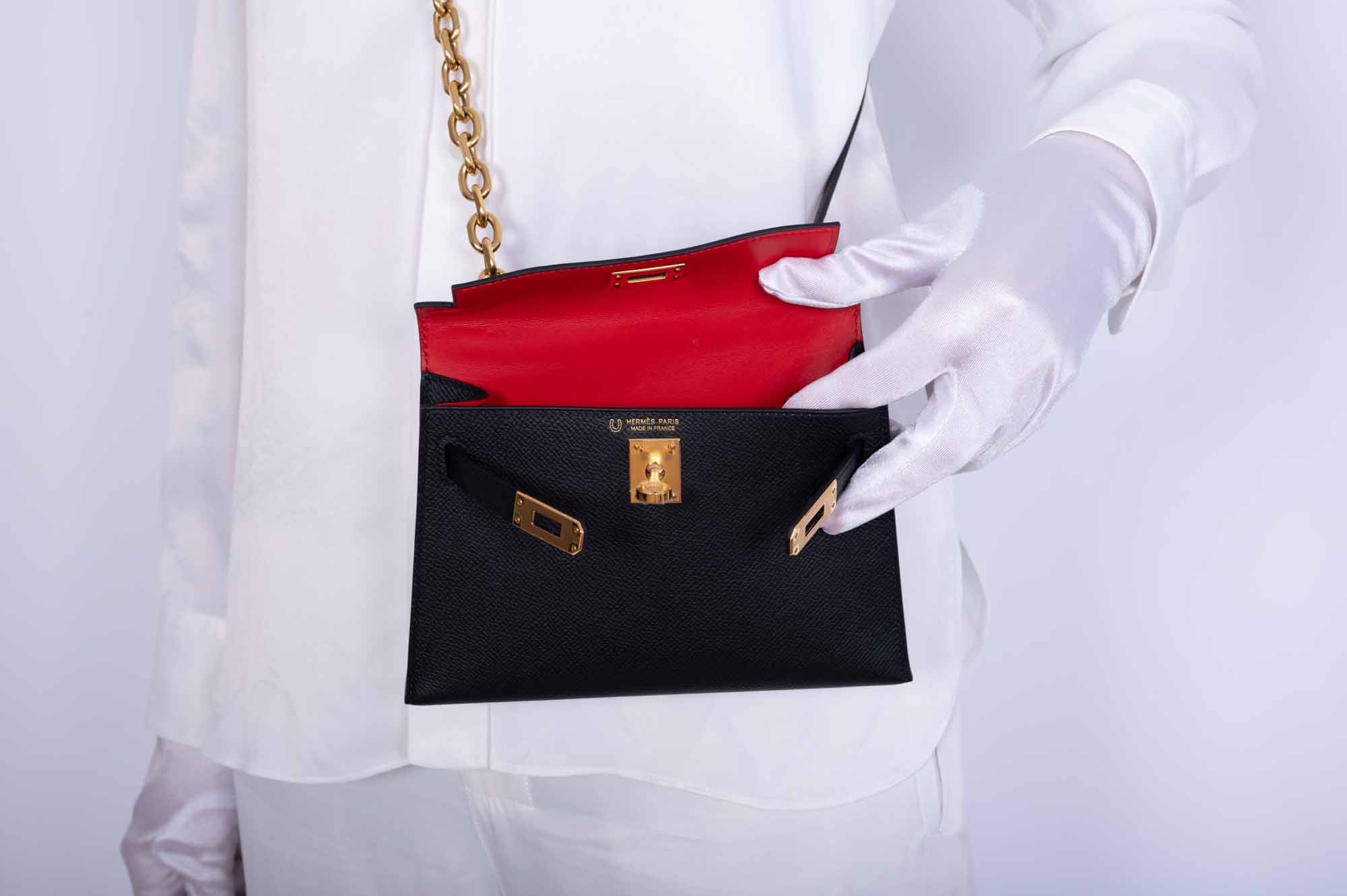 Hermès Kelly Mini 20 Sellier Black Epsom - Gold Hardware 4 Hermès Kelly Mini 20 Sellier Black Epsom - Gold Hardware - Image 4