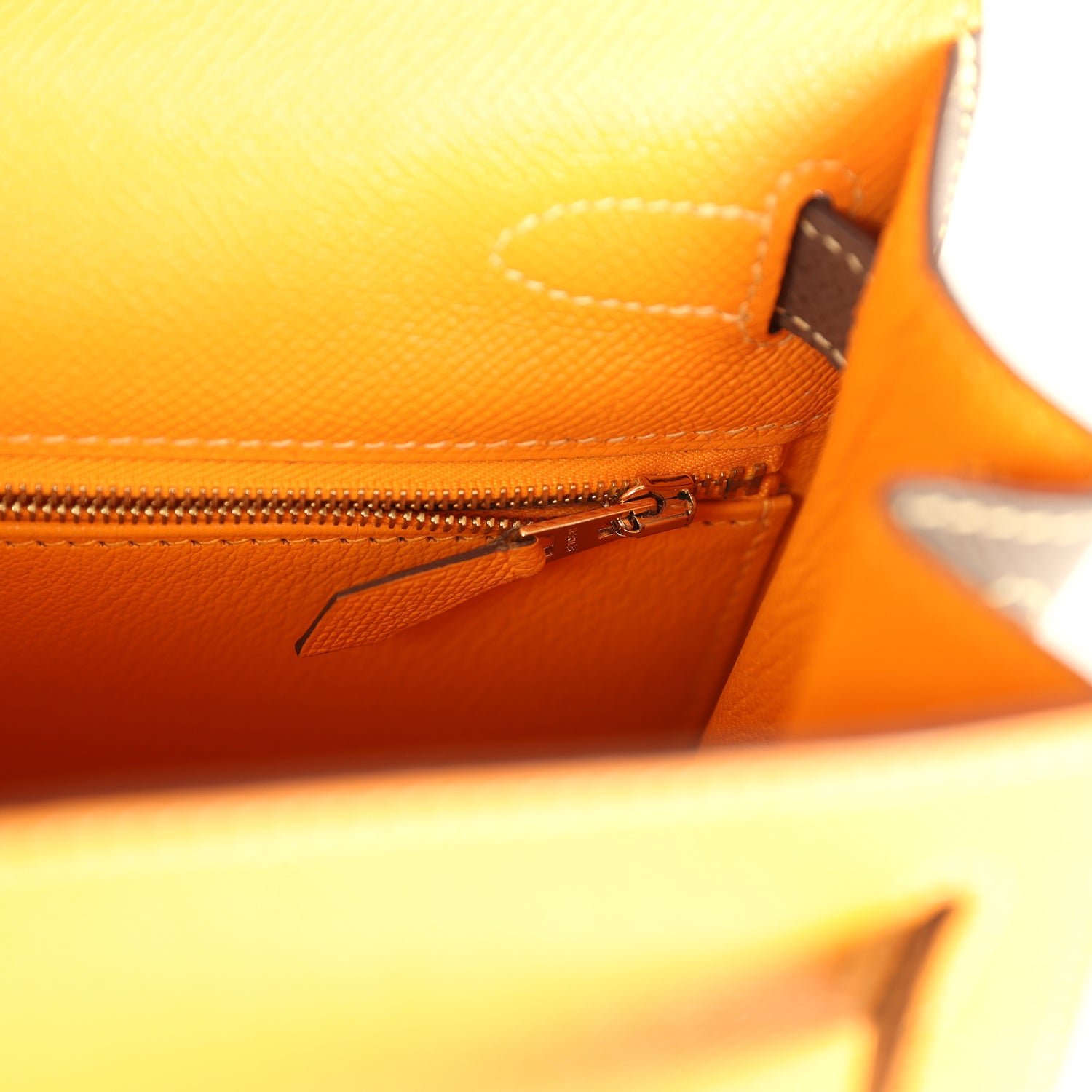Pre-owned Hermes Special Order (HSS) Kelly Sellier 28 Jaune Ambre, Etoupe Epsom Brushed Gold Hardware - view 9