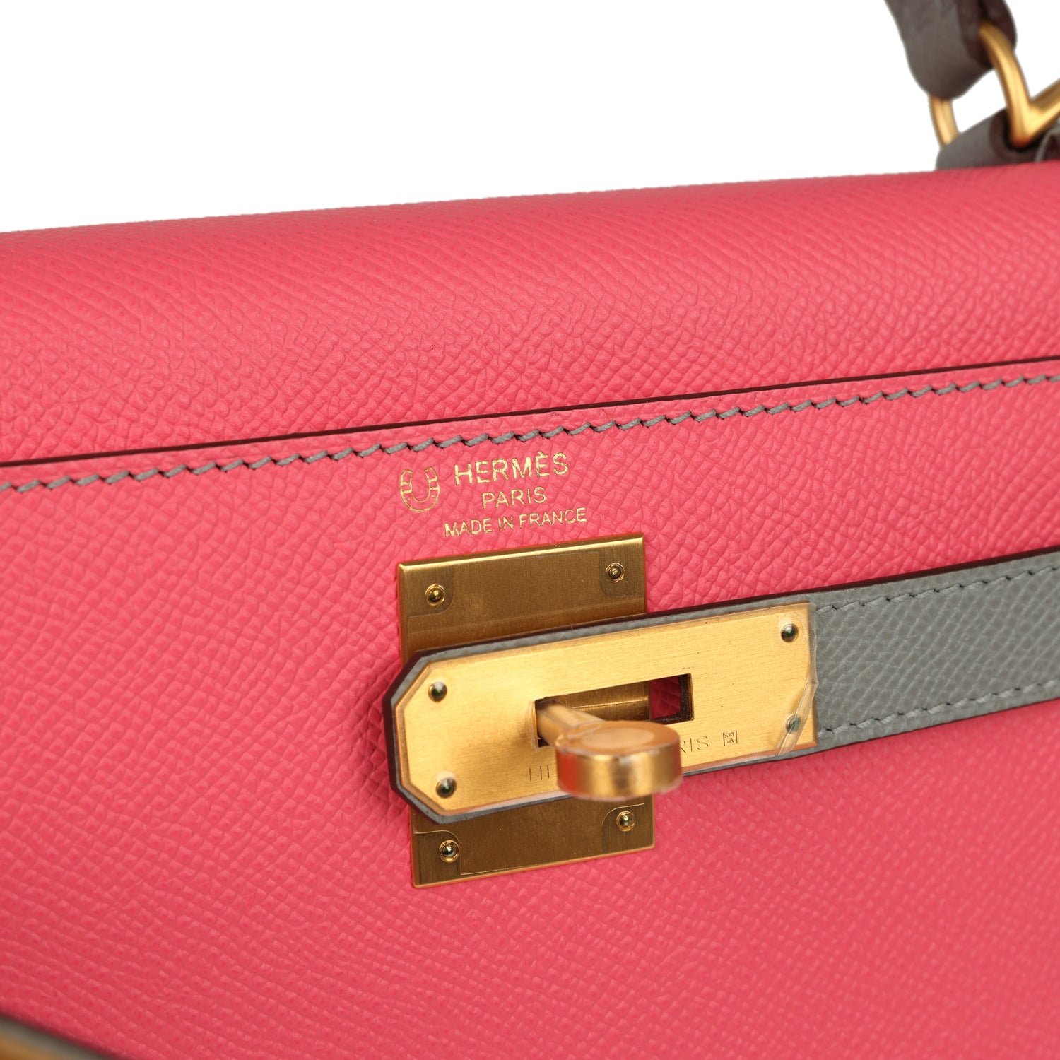 Hermes Special Order (HSS) Kelly Sellier 28 Rose Azalee, Gris Mouette Epsom Brushed Gold Hardware - view 7